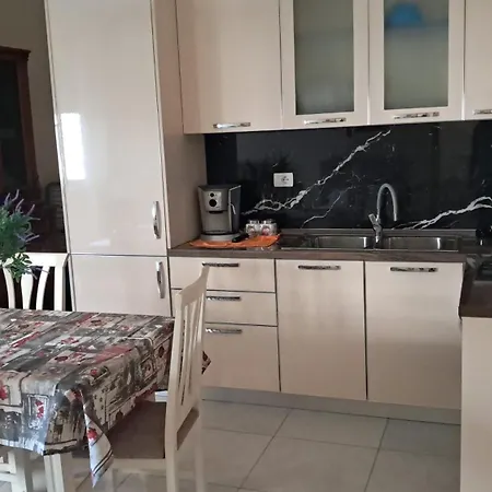 Hostel Vlorë